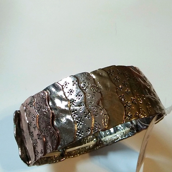 Jewelry - Nwt Tri Colored Metal Bracelet